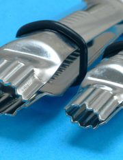 Holly Serrated Crimper 1 2in & 3 4in