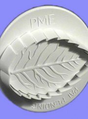 Veined Rose Leaf Plunger Cutter Med