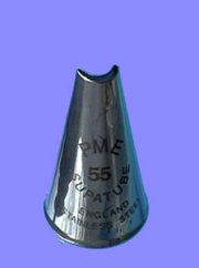 Curved Petal Supatube Chrysanth Daisy